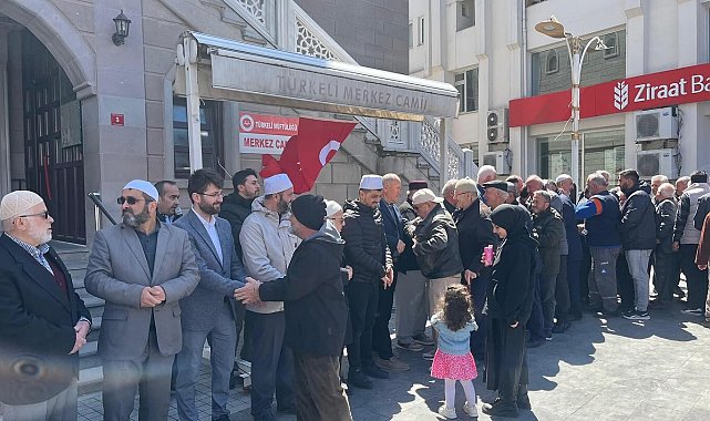 Türkeli'de ilk hacı kafilesi dualarla uğurlandı