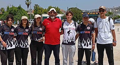 Türkiye Petank Şampiyonası'na Erzincan'dan 8 sporcu katılıyor