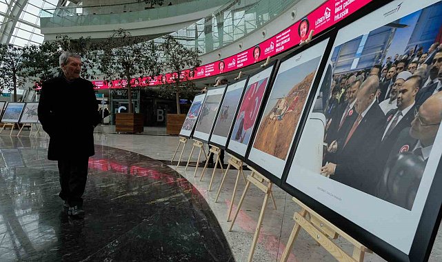 TUSAŞ'ın yerli ve milli ürünlerinin fotoğrafları Ankara Yüksek Hızlı Tren Garında sergileniyor