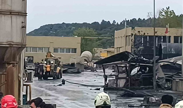 Tuzla'da arıtma tesisinde patlama: 5 işçi yaralandı