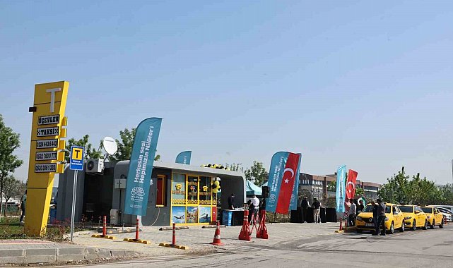 Üçevler'de modern taksi durağı hizmete açıldı