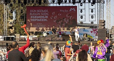 Uluslararası Mersin Çocuk Festivali sürüyor