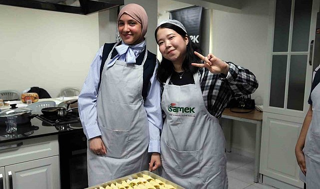 Uluslararası öğrenciler Türk mutfağını SAMEK çatısı altında öğrendiler