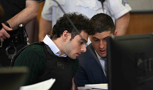 UnitedHealthcare CEO'sunu öldürdüğü iddia edilen Mangione, cinayet suçlamasını reddetti