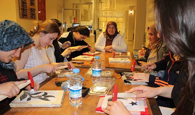 Üniversiteli gençlere filografi etkinliği düzenlendi