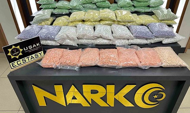 Uşak'ta 2 uyuşturucu satıcısı tutuklandı