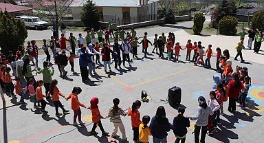 Üzümlü Gençlik Merkezi'nden bahar coşkusu