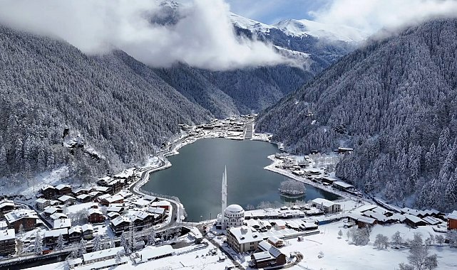 Uzungöl nisan ayında karla kaplandı
