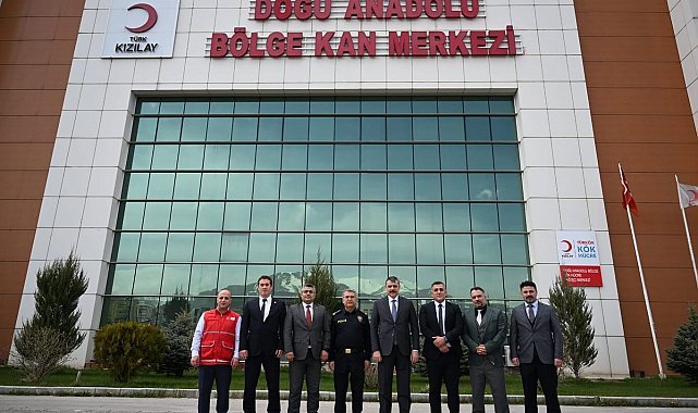 Vali Çiftçi, Doğu Anadolu Bölge Kan Merkezi'ni ziyaret etti