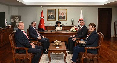 Vali Tavlı makamını ilkokul öğrencisine devretti