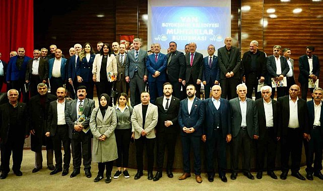 Van Büyükşehir Belediyesi Genel Sekreteri Akhan, mahalle muhtarlarıyla buluştu