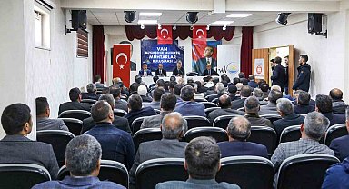 Van Büyükşehir Belediyesinden mahalle muhtarları toplantısı