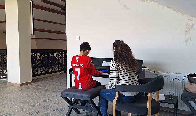 Van Büyükşehir Belediyesinin kurslarına yoğun ilgi