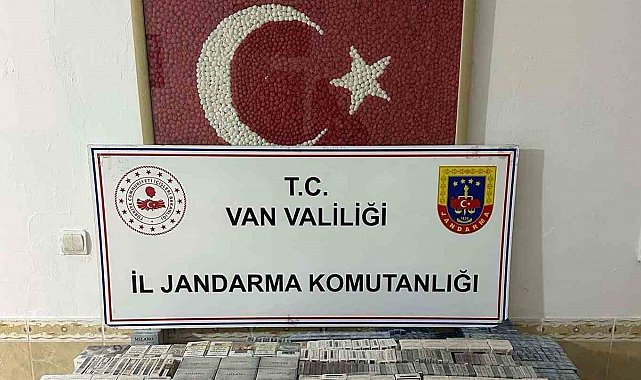 Van'da kaçak sigara ve tüfek ele geçirildi