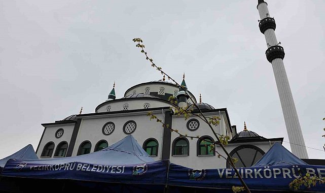 Vezirköprü'de yeni cami ibadete açıldı