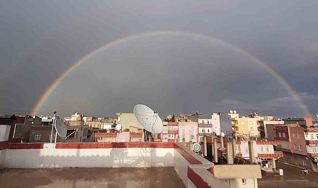 Viranşehir'de gökkuşağı mest etti