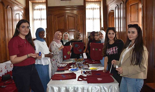 Yabancı öğrencilerle renkli workshop etkinliği
