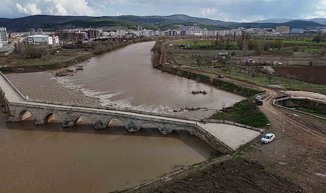Yağışlar çiftçinin yüzünü güldürdü, çiftçinin verim beklentisi arttı