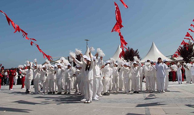 Yalova'da 23 Nisan coşkusu