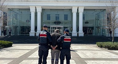 Yangın şüphelisi çalılık alanda yakalandı