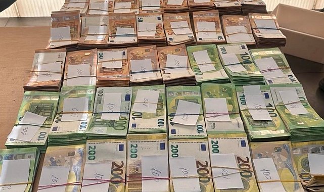 Yatağın altına gizlediği 524 bin 940 euro ile yakalandı