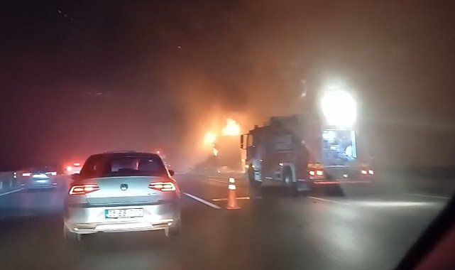 Yavuz Sultan Selim Köprüsü girişinde tır yangını: O anlar kamerada