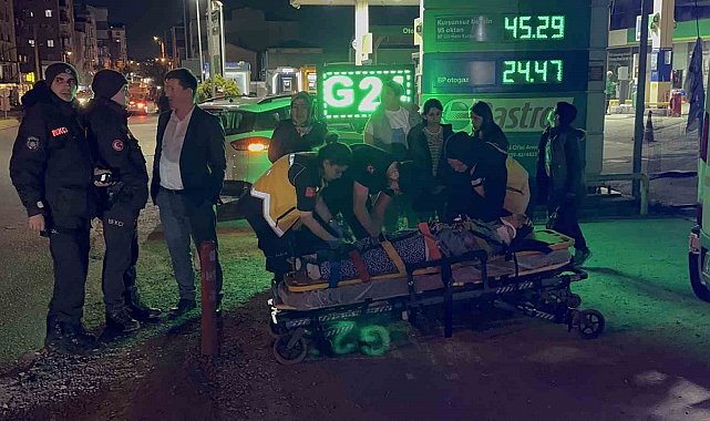 Yaya geçidinden geçen kadına otomobil çarptı