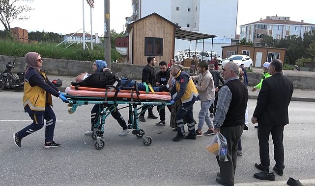 Yaya geçidinden geçen motosiklete otomobil çarptı: 1 yaralı