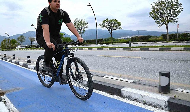 Yenilenen bisiklet yolu öğrencilerden tam not aldı