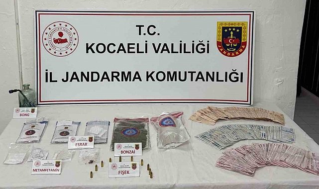 Yolcunun üstünden ve valizinden 7 kilo uyuşturucu ele geçirildi