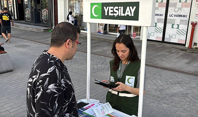 Yoldan geçen vatandaşlara bağımlılık testi
