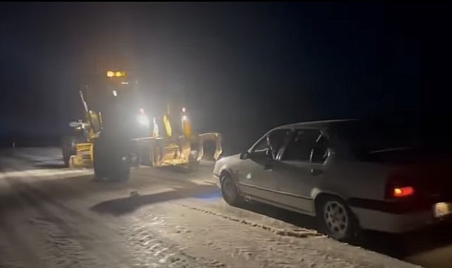 Yozgat'ta Nisan ayında yağan kar sonrası temizleme çalışmaları yapıldı