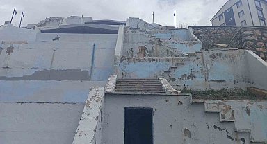 Yücel: "Halkın parasıyla yapılan şelalenin halka hizmet olarak dönüştürülmesini bekliyoruz"