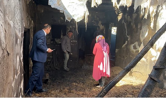 Yüksekova'da çıkan yangında bir ev küle döndü