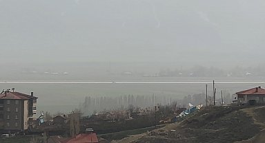 Yüksekova'da toz bulutu