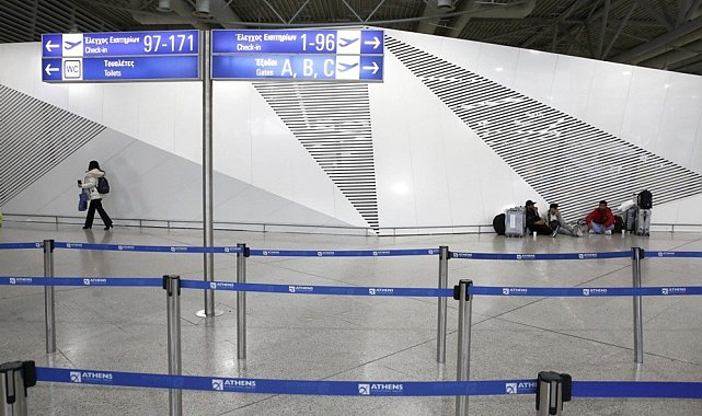 Yunanistan'da grev nedeniyle ulaşım durdu