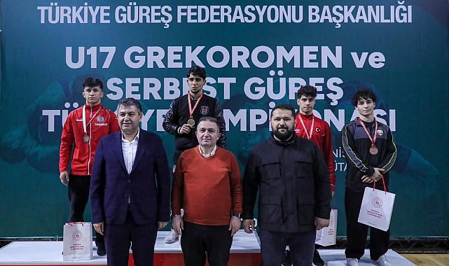 Yunusemreli güreşçi Kadir Kadiroğlu Türkiye 3'üncüsü oldu