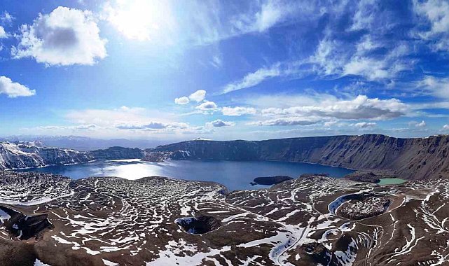 Ziyaret yasağının devam ettiği Nemrut Kalderası havadan görüntülendi