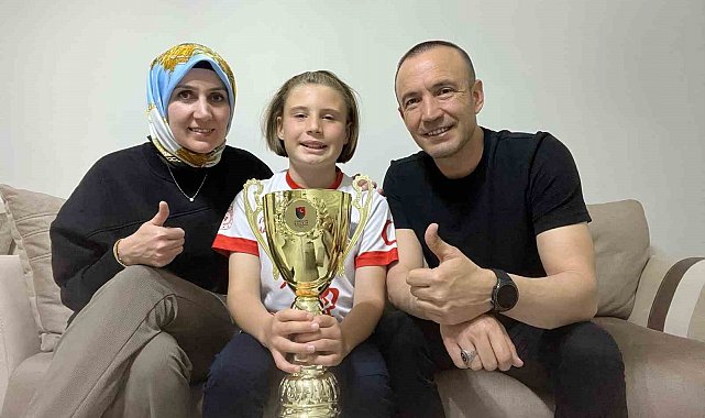 10 yaşındaki eskrimcinin gözü şimdiden olimpiyatlarda