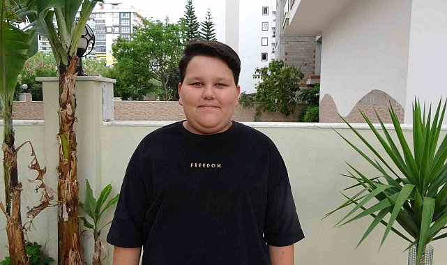 12 yaşındaki öğrenci, sınıf arkadaşını Heimlich manevrasıyla kurtardı