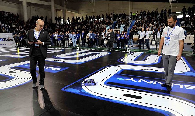 14 ilden gelen öğrenciler Ağrı'da teknoloji için yarıştı