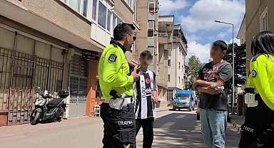 15 yaşındaki çocuk, motosikletlinin bıçaklı saldırısına uğradı