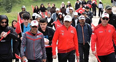 19 Mayıs Gençlik Haftası'nda coşkulu yürüyüş
