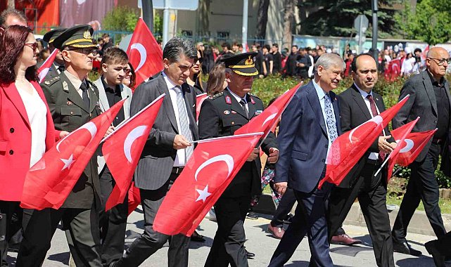 19 Mayıs'ta gözler gökyüzündeydi