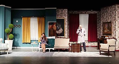 'Haydi koş karına' tiyatroseverlerle buluştu