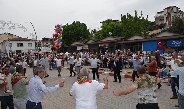 'Hıdırellez Şenliği' büyük bir katılımla gerçekleştirildi