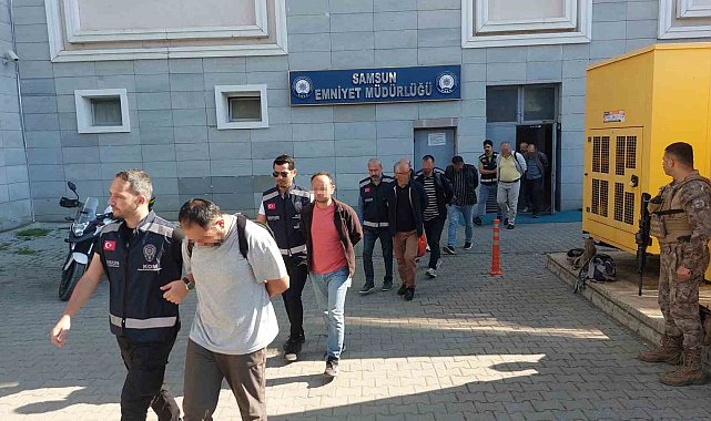 'Maydanoz Döner'e FETÖ operasyonundan 7 kişi adliyeye sevk edildi