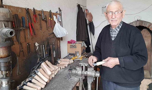 70 yıldır 'hayvan tarağı' imalatı yapıyor