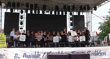 8. Ayvalık Teferic Şenliklerinde türküler yankılandı