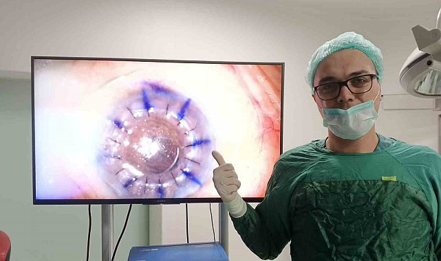 83 yaşındaki hastaya başarıyla kornea nakli yapıldı